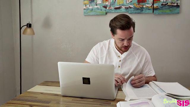 My Step Sister Sucked My During Online Class - S14:E7