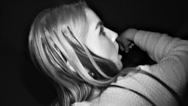 Beautiful slim brunette accepts cash for sex deal