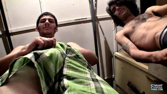 A Straight Buddy Jerks Off - Daniel Delong &amp;amp;amp; Devin Reynolds