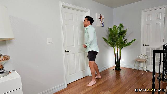 Fucking The Sorority: Part 1