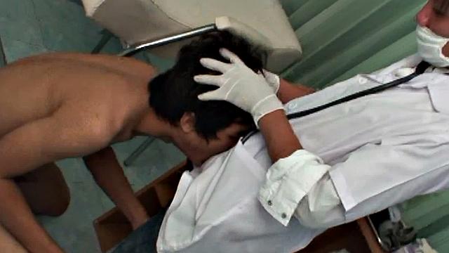 Assgaping Asian twink fucked in infirmary by medical gayboy