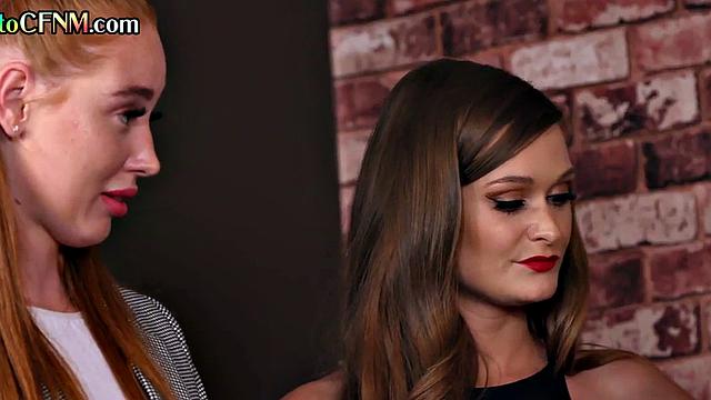 Офисные тёлки дрочат начальнику под столом