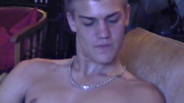 Amateur Lance Jerks Off His Meat