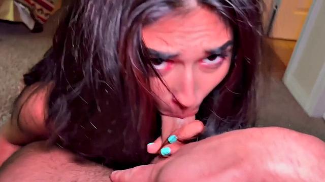 Beautiful Latina Reina Rae Returns To Suck Dick