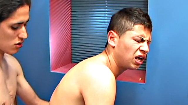 Amateur Latin twink banged in asshole by BF