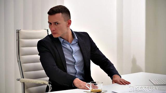 Hot Like Coffee, Scene #01