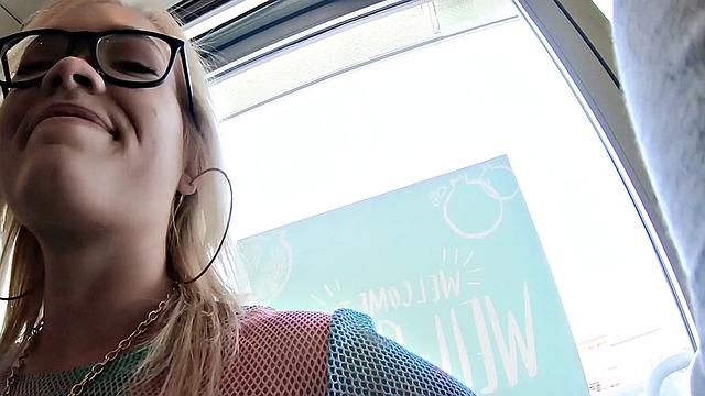 She Doesn't Need Music to Twerk