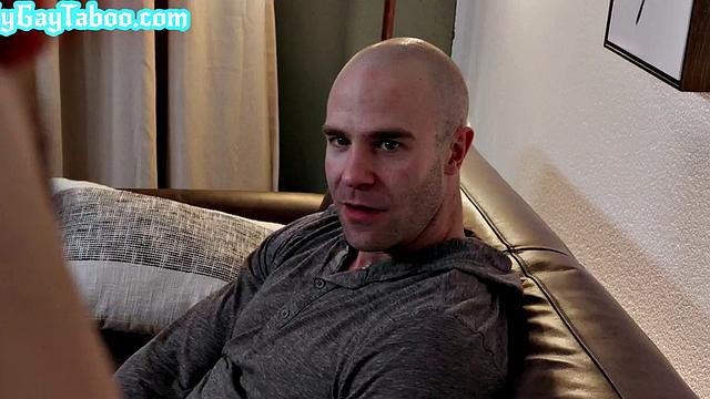 Amateur jock with muscled body enjoys stepbro anal