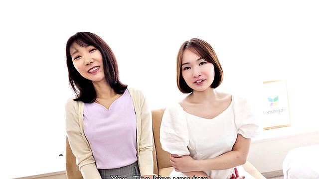 Miss Aya Oukura brings her old teacher to play