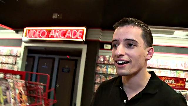 Caught in gay gloryhole