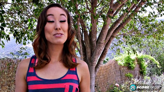 Cock-pleasing Christy