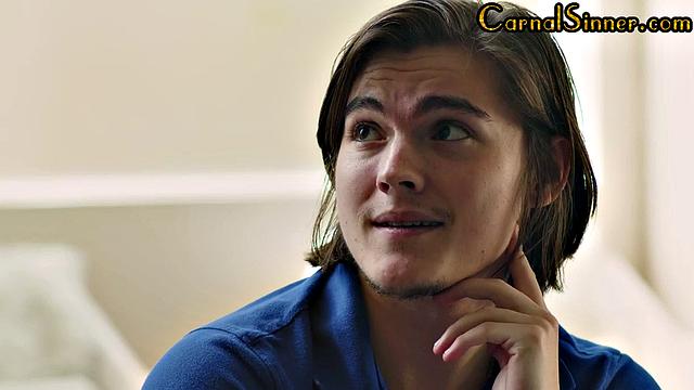 Две развратные подруги ловко делят член на троих, никто не скучает в такой компании.