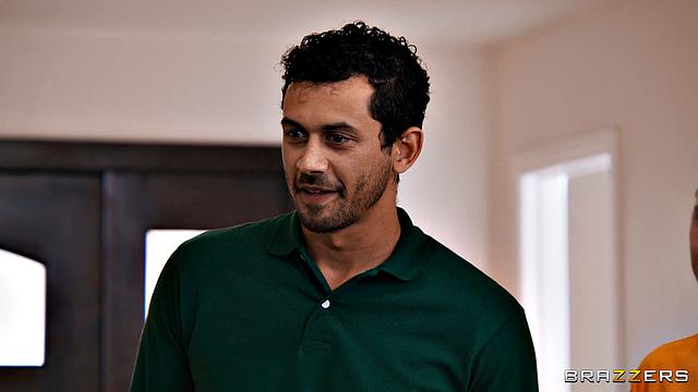 Horny Housewife Thirsty For It