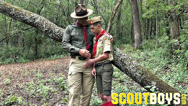 SCOUT MAXWELL - The Hike