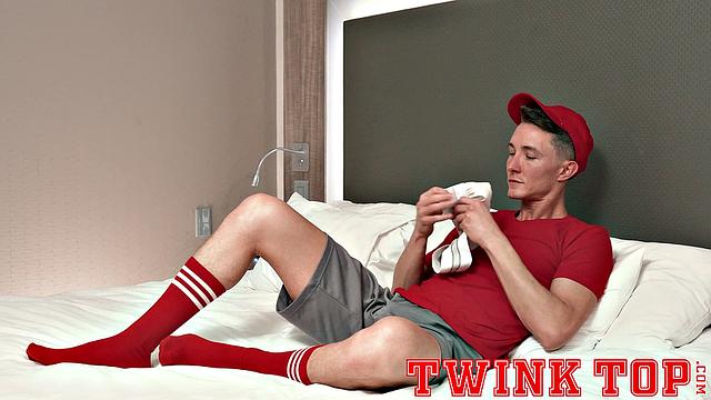 PETER POUNDER - New Recruit