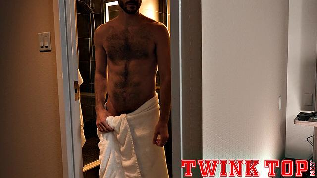 PETER POUNDER - New Recruit