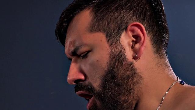 cecil разносит жопу rene языком и потом шпилит по полной