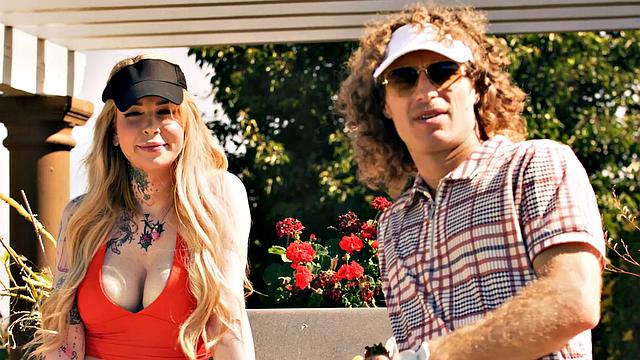 TRANSFIXED - MILF Kenzie Taylor Gets DPed By Horny Trans Babes Gracie Jane & Zariah Aura