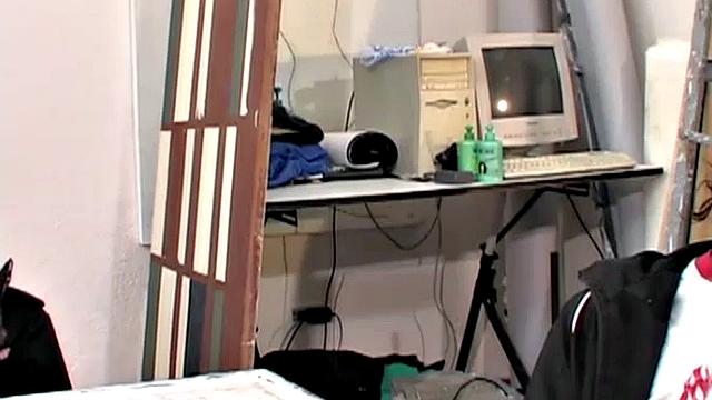 Четверо латиносов разрывают друг друга без перерыва, не зная пощады