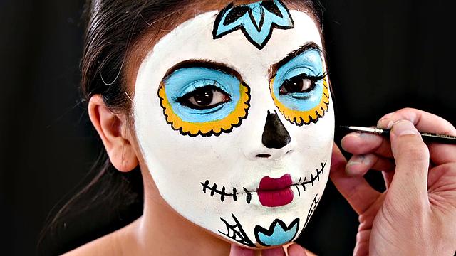 Brunette with painted nipples enjoys intense cowgirl and doggystyle action