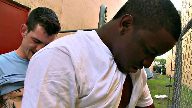 Muscular black dude drills outdoor tattooed babe's tight ass with his white cock