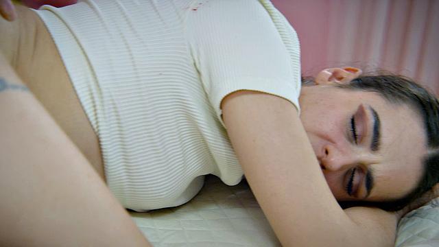 брисеида дико скачет и выжимает из джейсона всю сперму