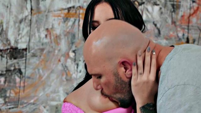 Bigass nympho tattooed babe fucked by BF in pussy