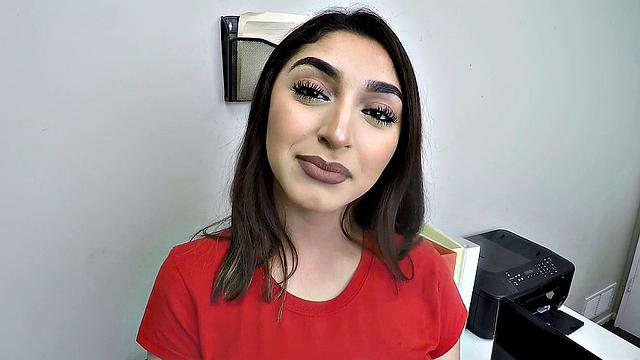 Kim Torres avoids getting booked by fucking the intake cop