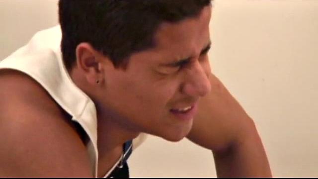 Пицца доставлена, а Мартино берет в рот только анальный ствол, никакой ветчины