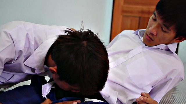 Golden shower college twinks enjoy anal till cumshot