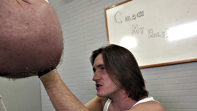 Rimmed gaydaddy assfisted by stud with hands