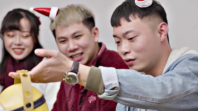 Yuli waits for the party to end to seduce and suck his cock