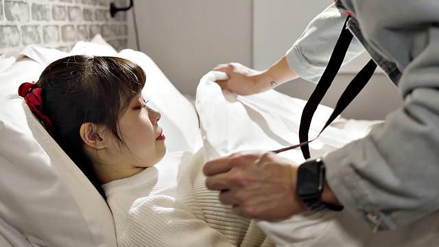 Yuli waits for the party to end to seduce and suck his cock