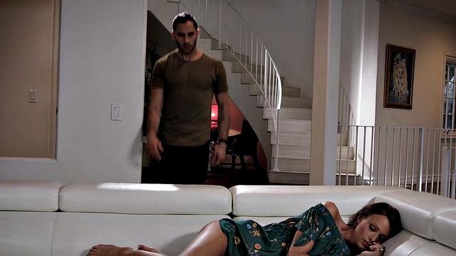 Petite skinny amateur doggystyled and licked