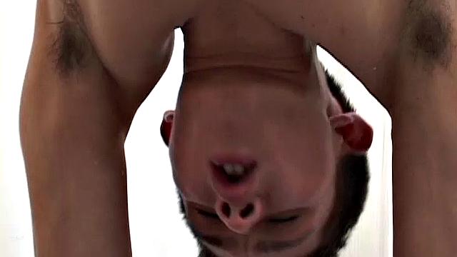 Young Latinos Deivis and Walter are working on a construction project when the lust takes control. A well-placed hand is all that's needed and soon the boys are kissing and stripping.