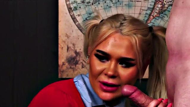 студентки разрывают препода в дерзком cfnm тройнике прямо в аудитории