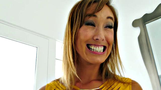 Gorgeous Slender One