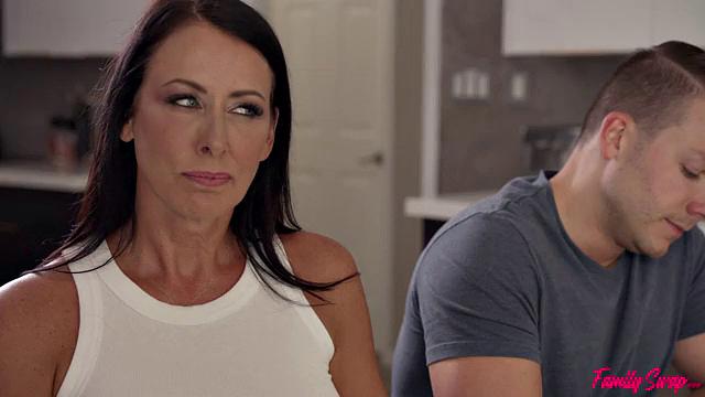 Whose Biggest - S3:E8