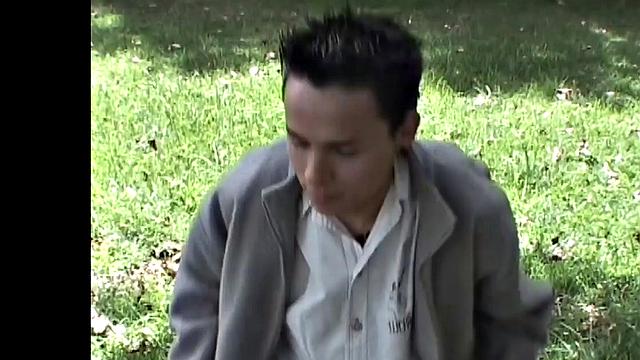 Два латино парня устроили жаркий гей-секс с крупным членом на камеру.