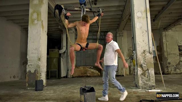 Ball-Pulling Cum Robbery! - Ariel Black & Sebastian Kane