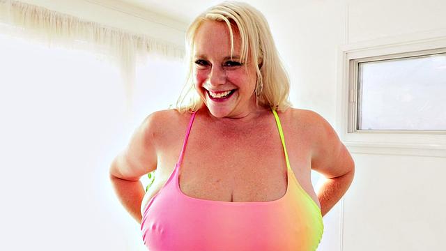 Cameron Skye: Busting & Banging at XLGirls.