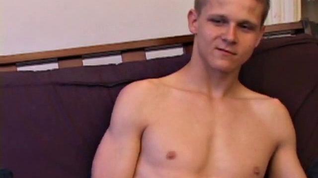 Amateur Lucas Jerking