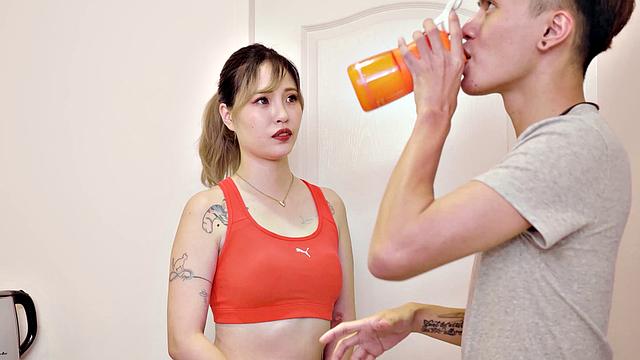 Personal Trainer Bad Gets Fucked By A Perverted Client