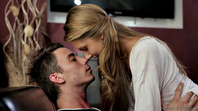 Intimate Moments - S3:E6