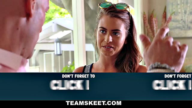 няня-брюнетка Джилл Кэссиди получает жесткий трах и обкончано личико