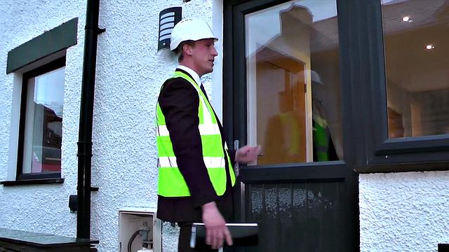 A creampie for British divorcee