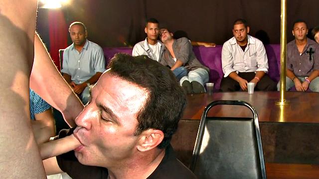 Wrestler Stripper Giving His Cock