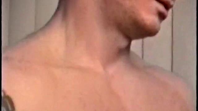 Straight Gianni Receives A Handjob