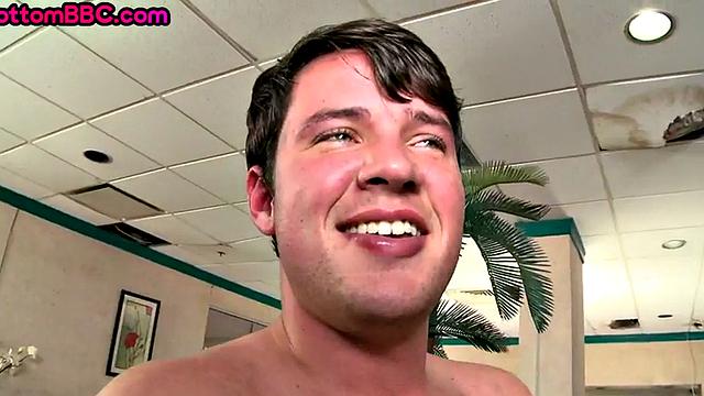 Ebony picked up and assfucked in Black bottom analsex