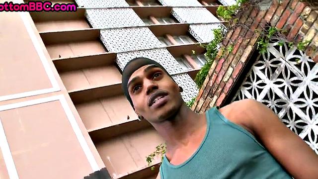 Ebony picked up and assfucked in Black bottom analsex